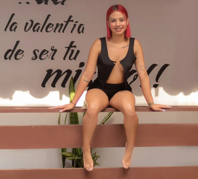Live sex webcam photo for SusyGraay #6009495