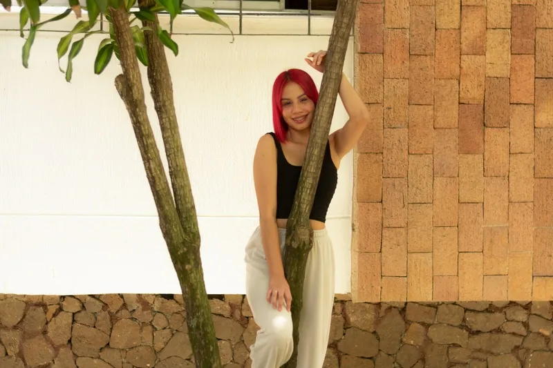 Live sex webcam photo for SusyGraay #6009404