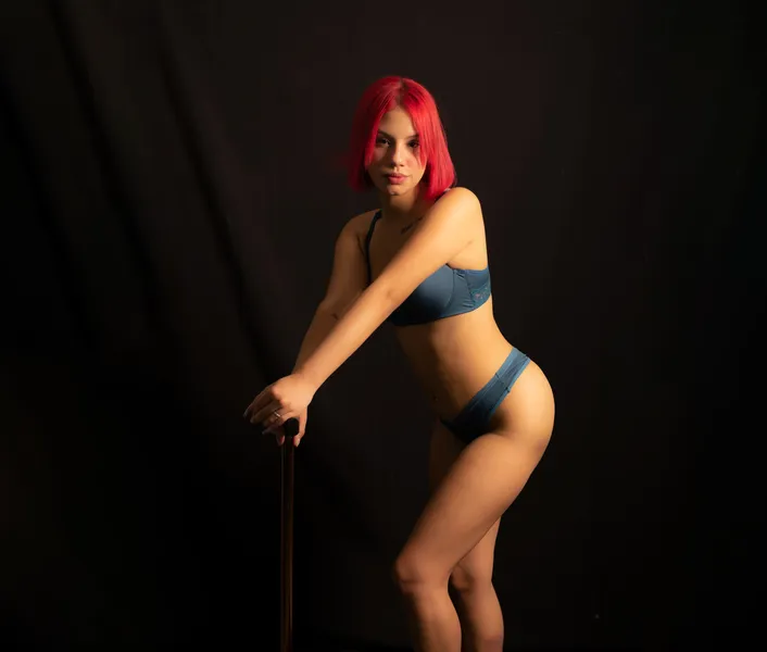 Live sex webcam photo for SusyGraay #6009570
