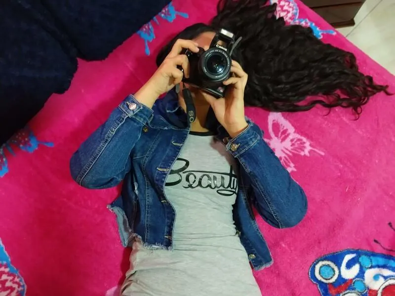 Live sex webcam photo for LissBranchh #5357312