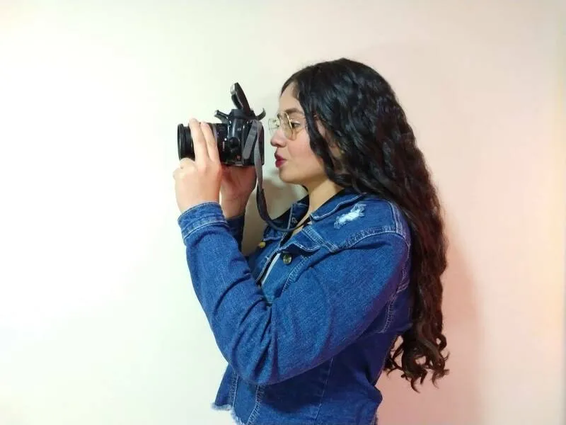 Live sex webcam photo for LissBranchh #5357311