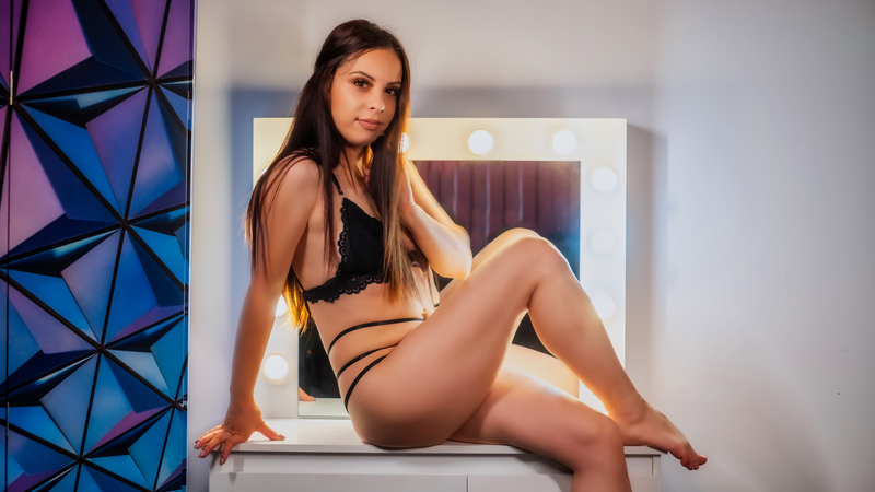 Live sex webcam photo for EllaRaven #6080160