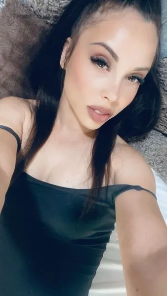 Live sex webcam photo for EllaRaven #6471162