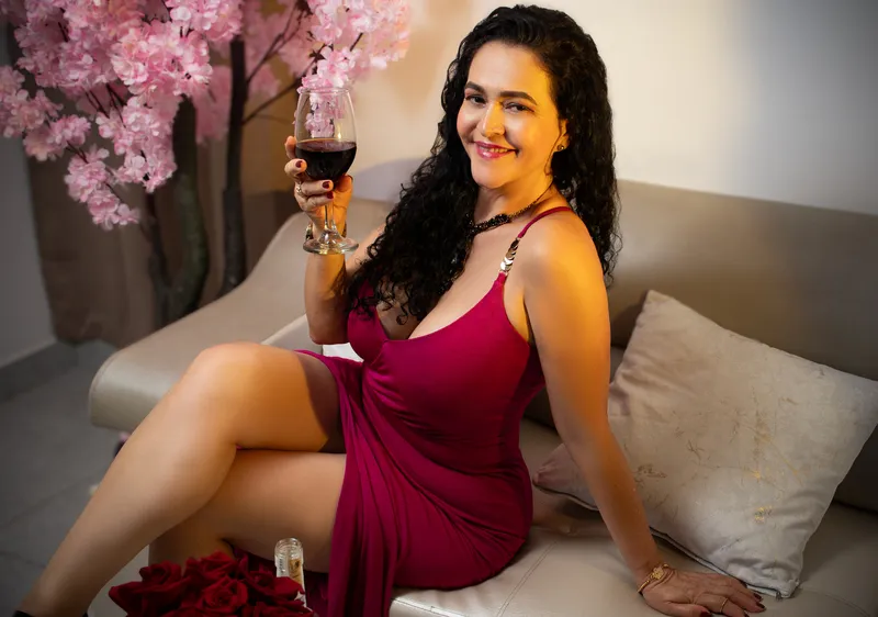 Live sex webcam photo for JulianaMartineS #6301113