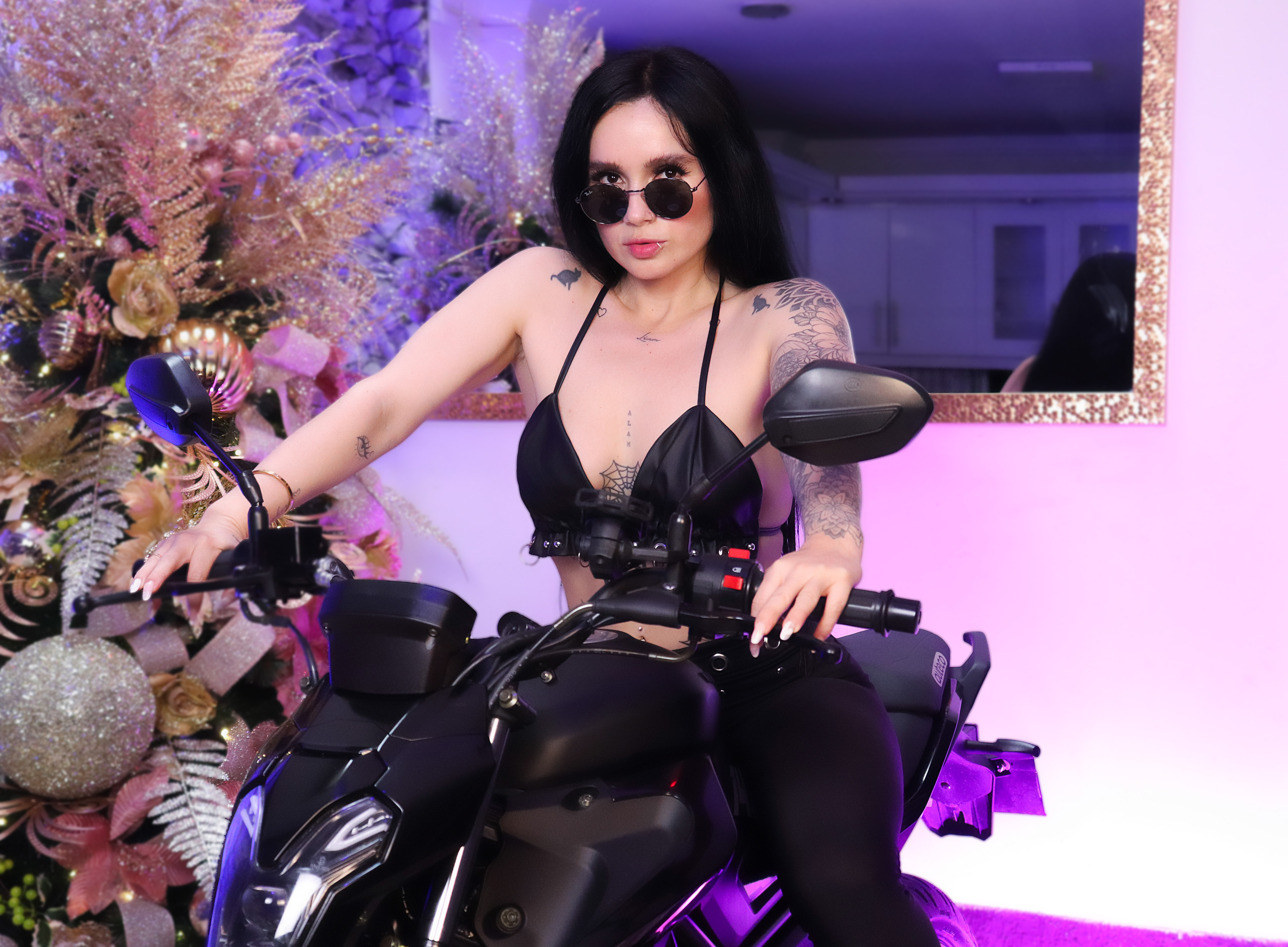 Live sex webcam photo for Sweetssinn #7817306