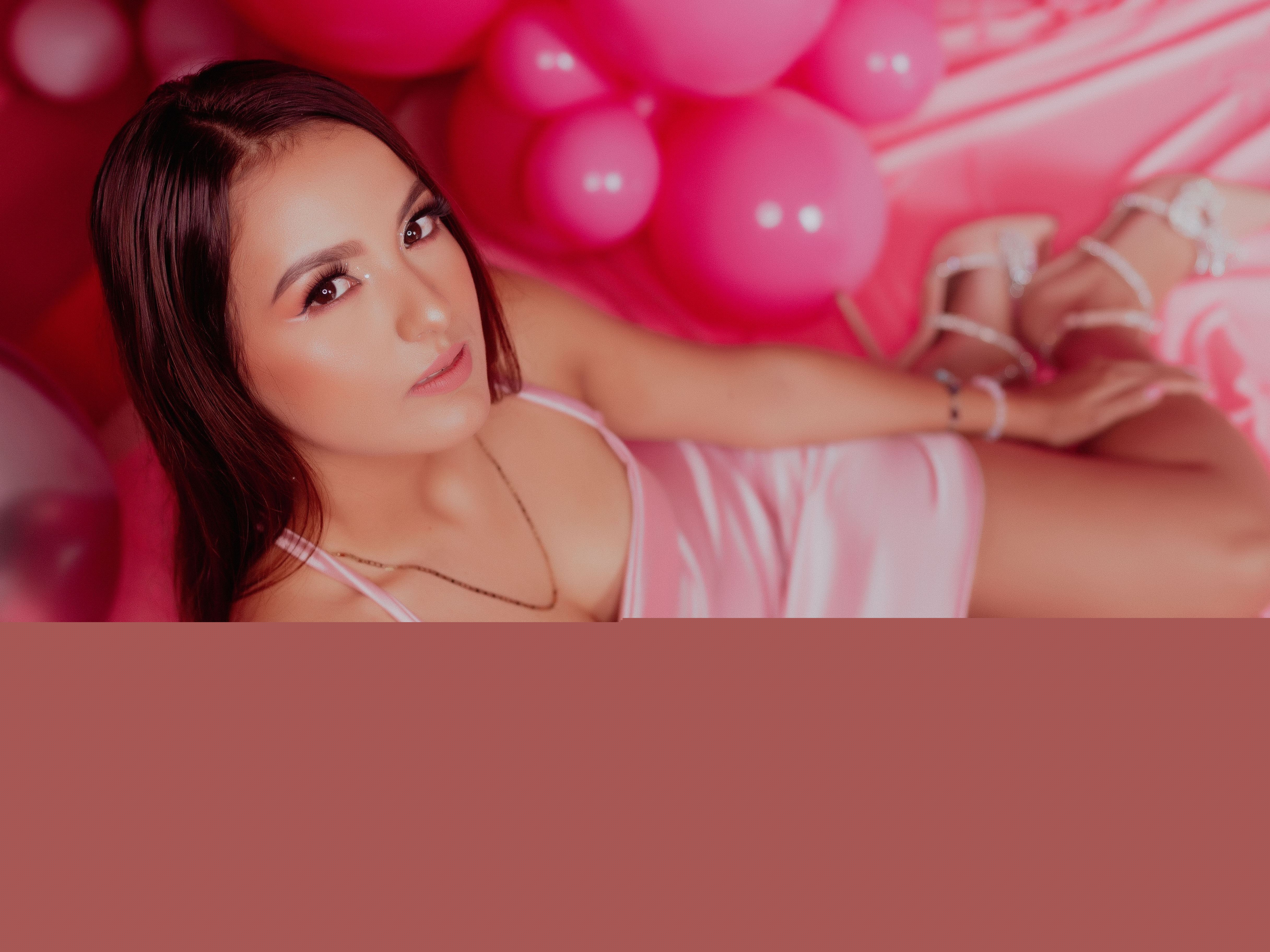 Live sex webcam photo for CaryLeigh #5795630