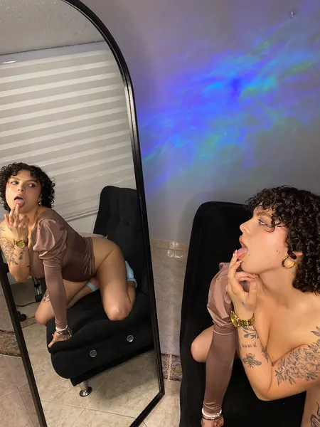 Live sex webcam photo for Tefaw #6207445