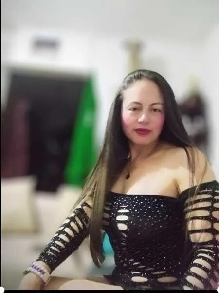 Live sex webcam photo for Susyleett #5867139