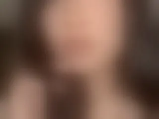 Live sex webcam photo for MiaHolland #8392621
