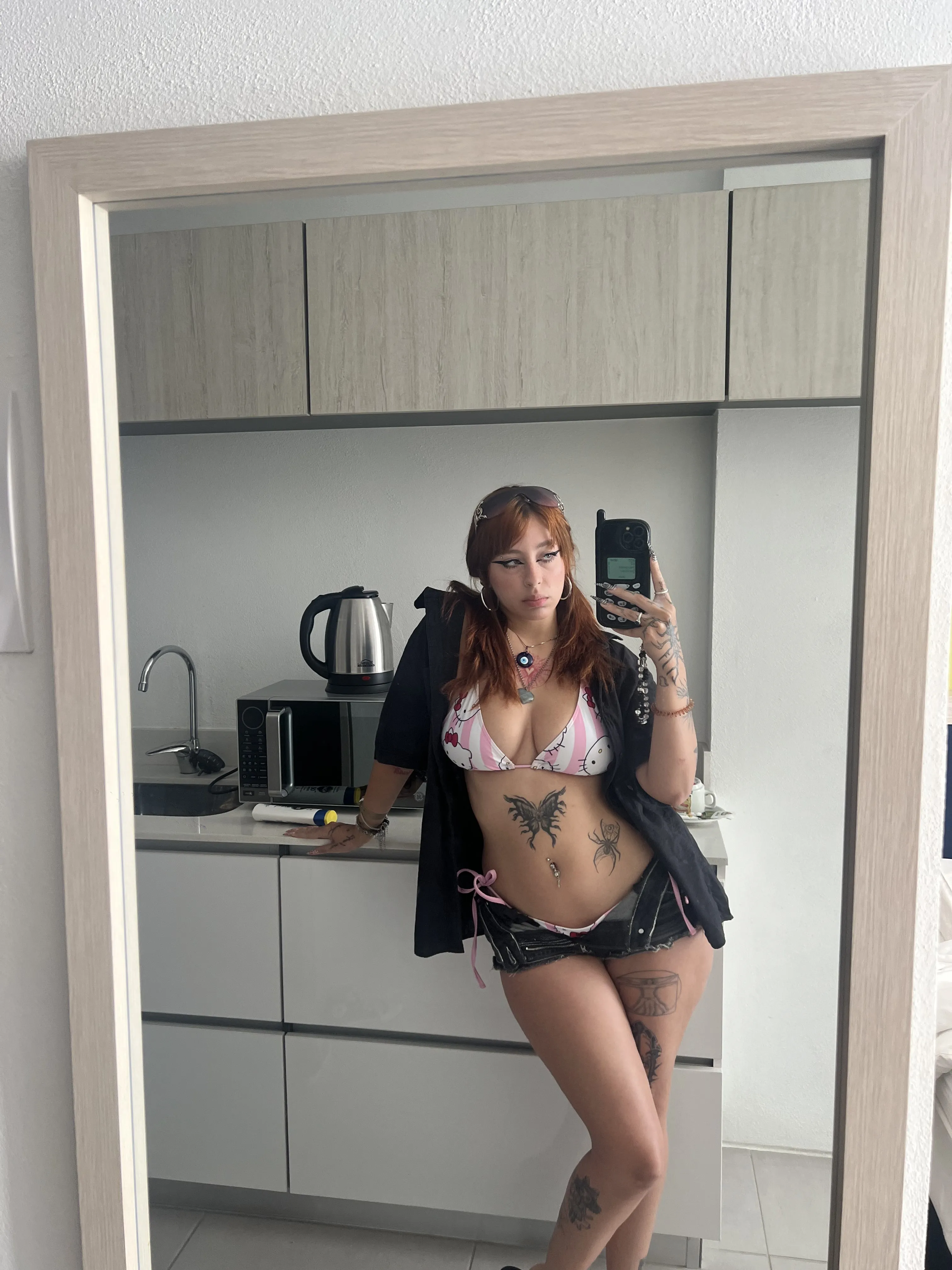 Live sex webcam photo for JuneEvanss #8343102