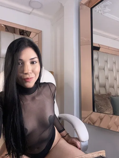 Live sex webcam photo for NatalieClarck #5415590