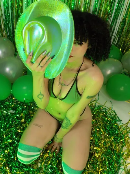 Live sex webcam photo for TwiilightLoidy #6183750