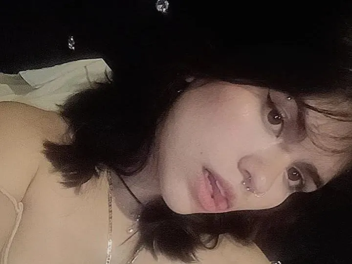 Live sex webcam photo for sophiaalovelyy #5406841