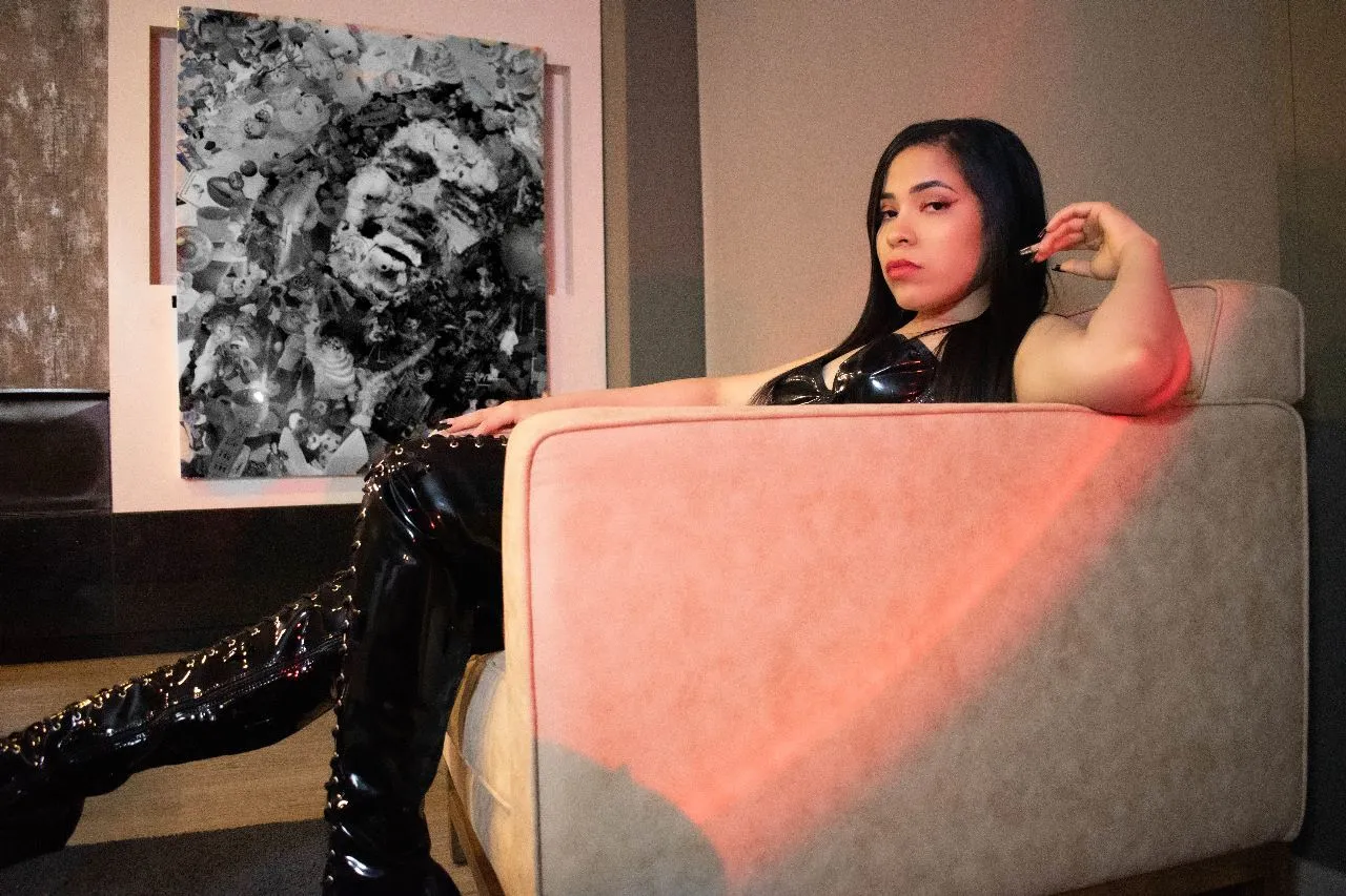 Live sex webcam photo for RosseMonroe #8039791