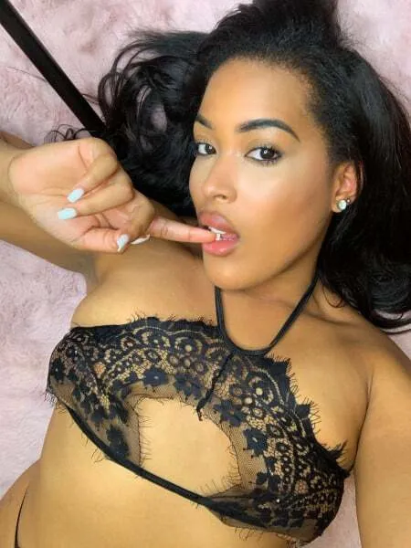 Live sex webcam photo for TiaJadeBabestation #5390801