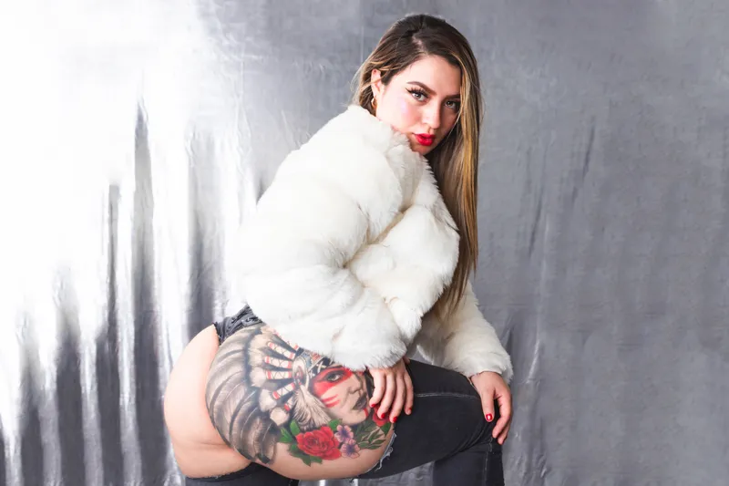 Live sex webcam photo for AlishaAdamsonn #5673917