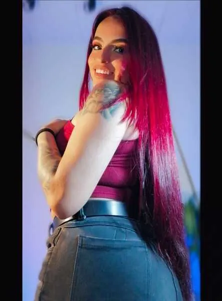 Live sex webcam photo for LUNACUTEF #6326199