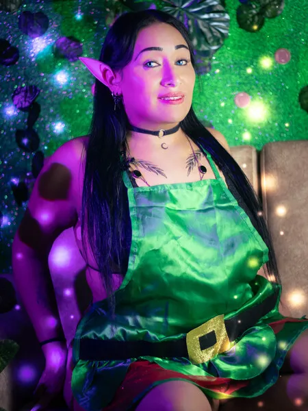 Live sex webcam photo for LunaTamara26 #6195230