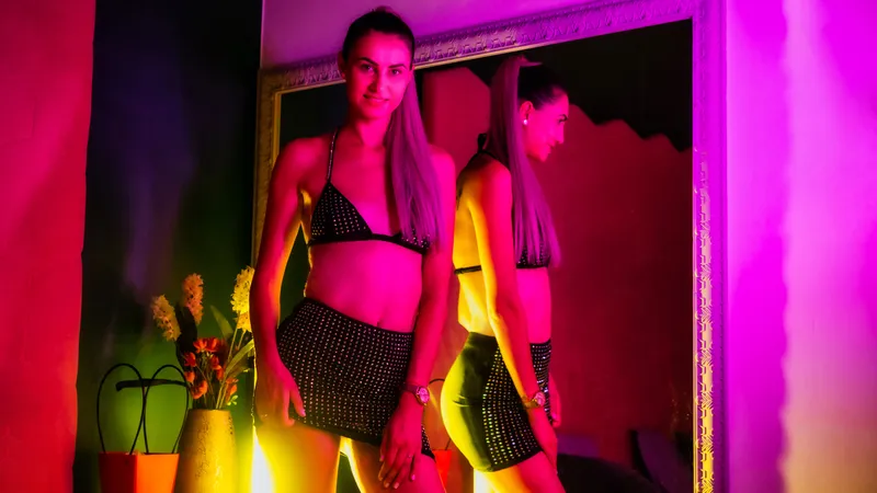 Live sex webcam photo for EmmaQuin #5385456