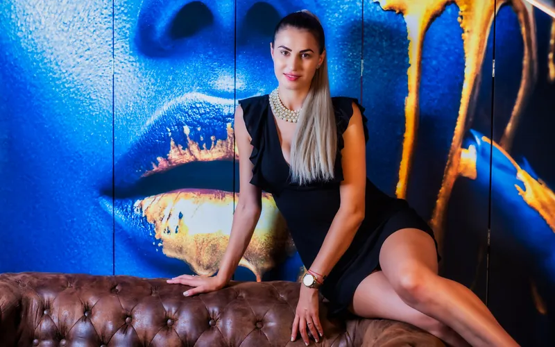 Live sex webcam photo for EmmaQuin #5385446