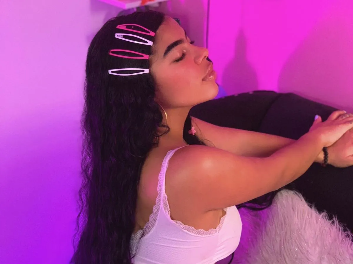 Live sex webcam photo for Merlinamyers #5381985