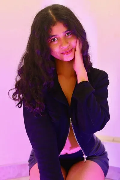 Live sex webcam photo for arianajaness #5582956