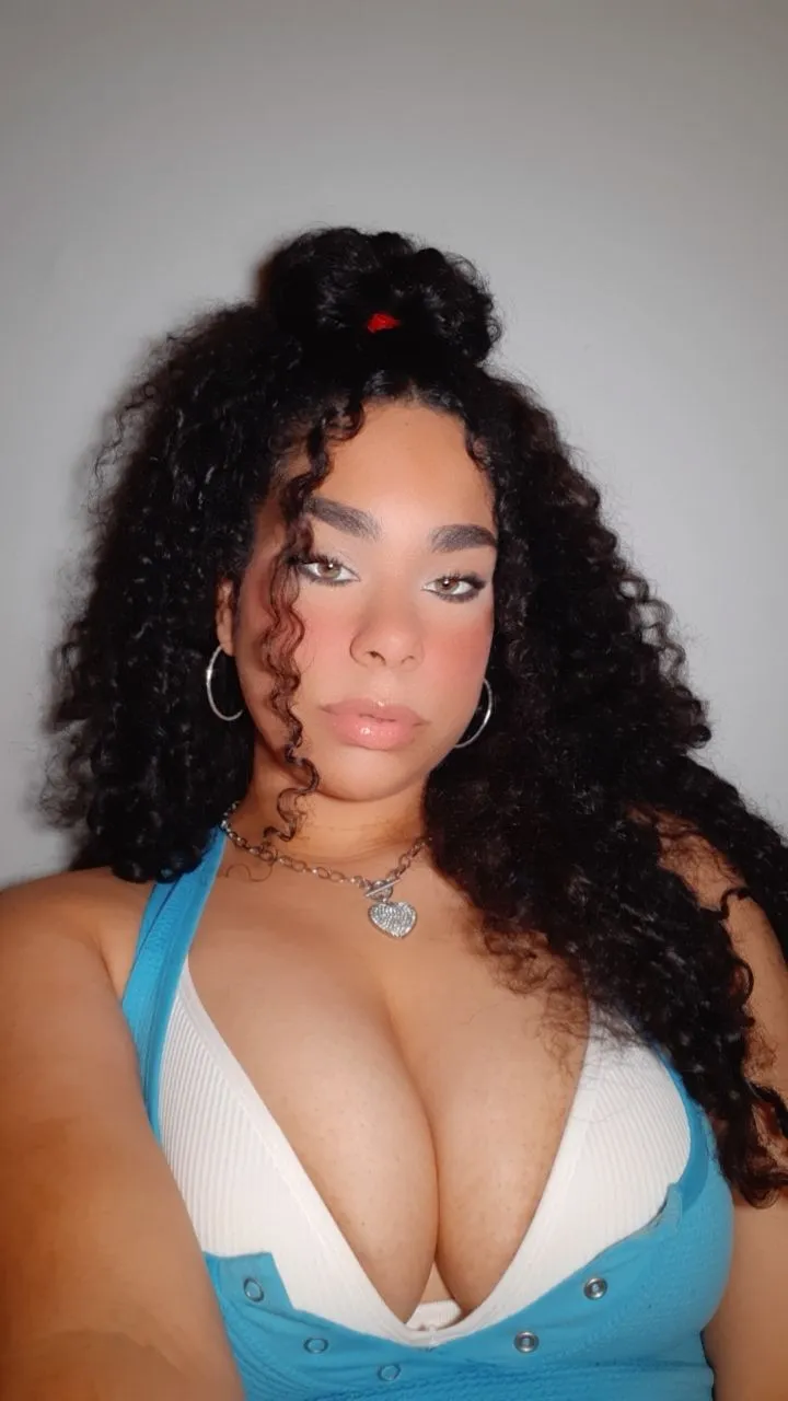 Live sex webcam photo for mixedbaedd #7927720