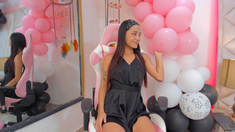 Live sex webcam photo for CataleyaTeylor #6149588