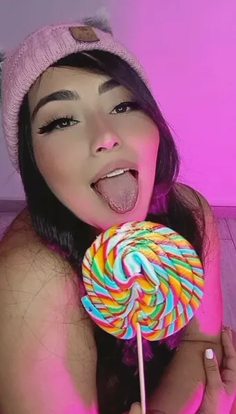 Live sex webcam photo for karolinahill #5429002