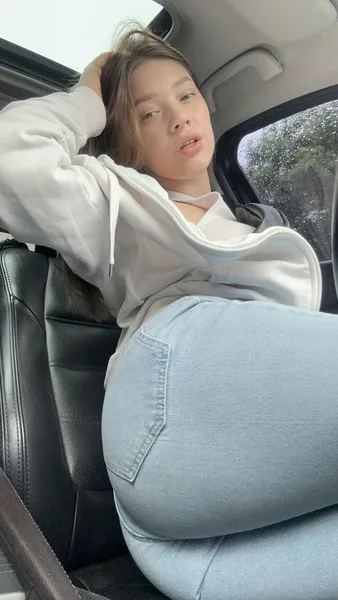 Live sex webcam photo for DianaLuna #7831796