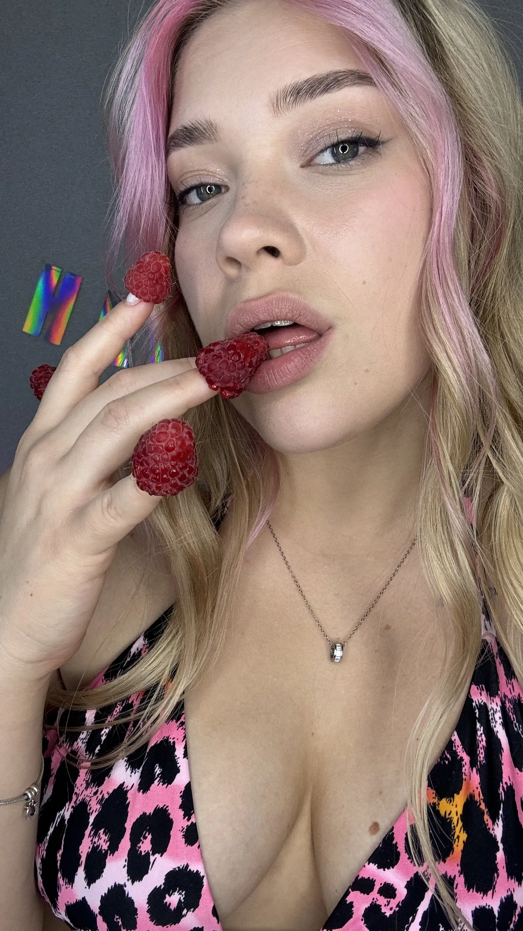 Live sex webcam photo for DianaLuna #7831870