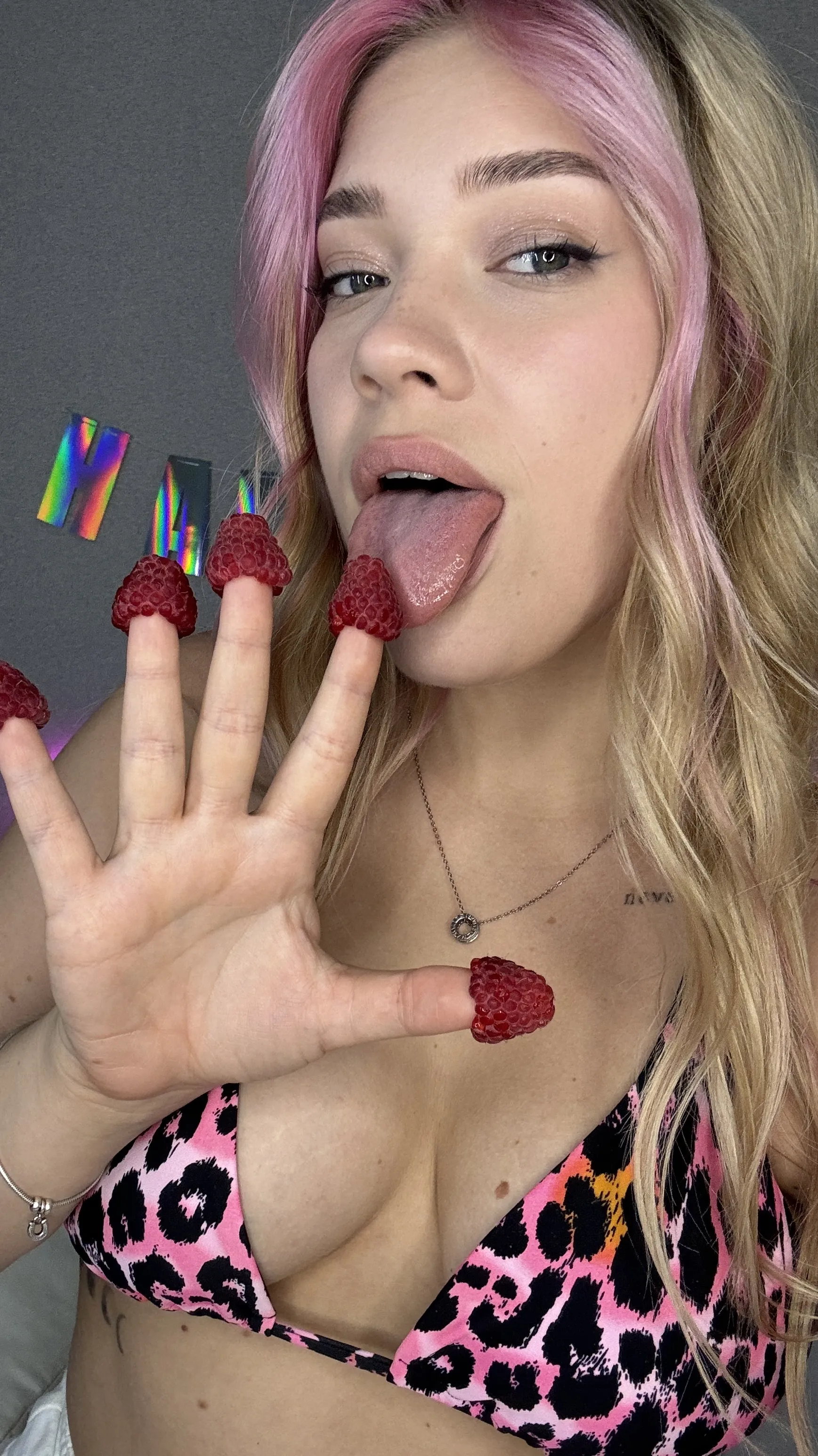 Live sex webcam photo for DianaLuna #7831868