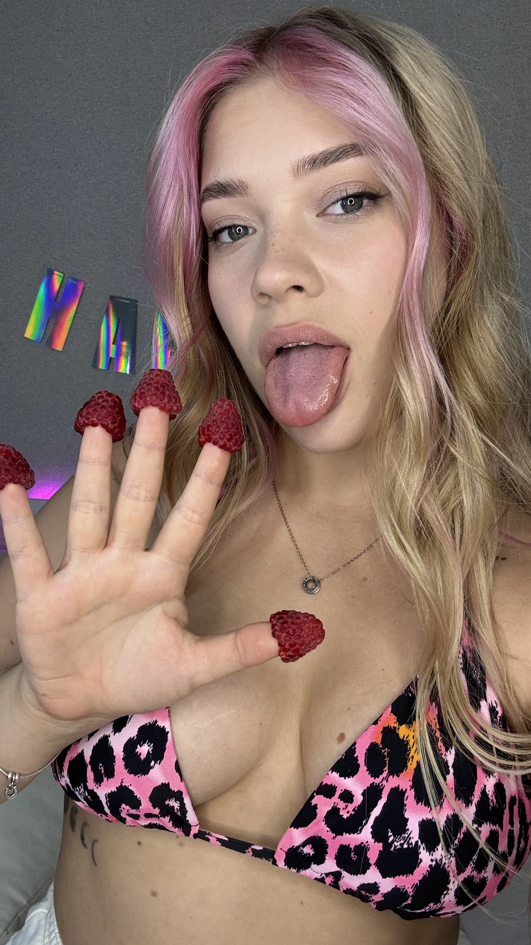 Live sex webcam photo for DianaLuna #7831876