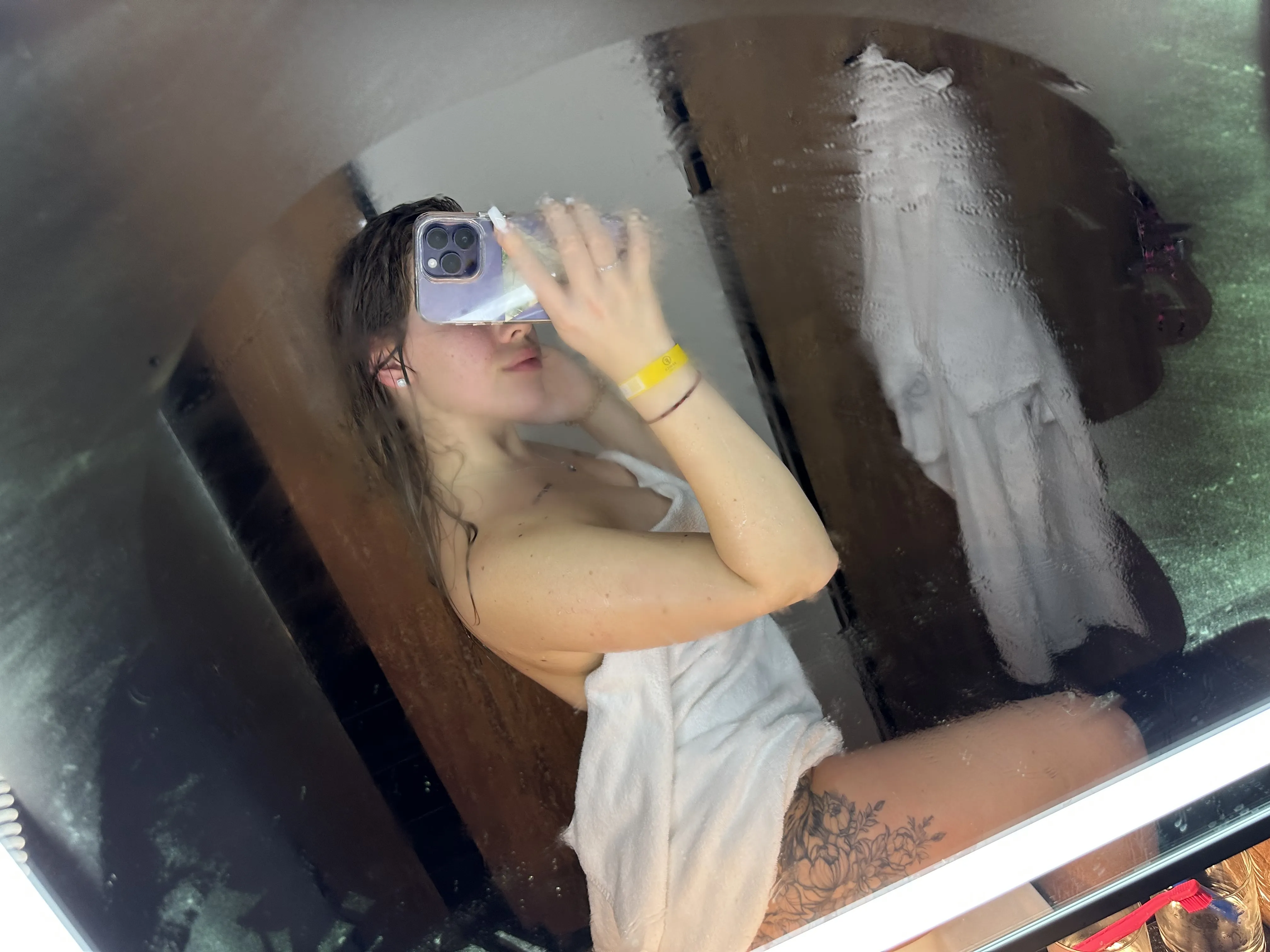Live sex webcam photo for DianaLuna #7831799