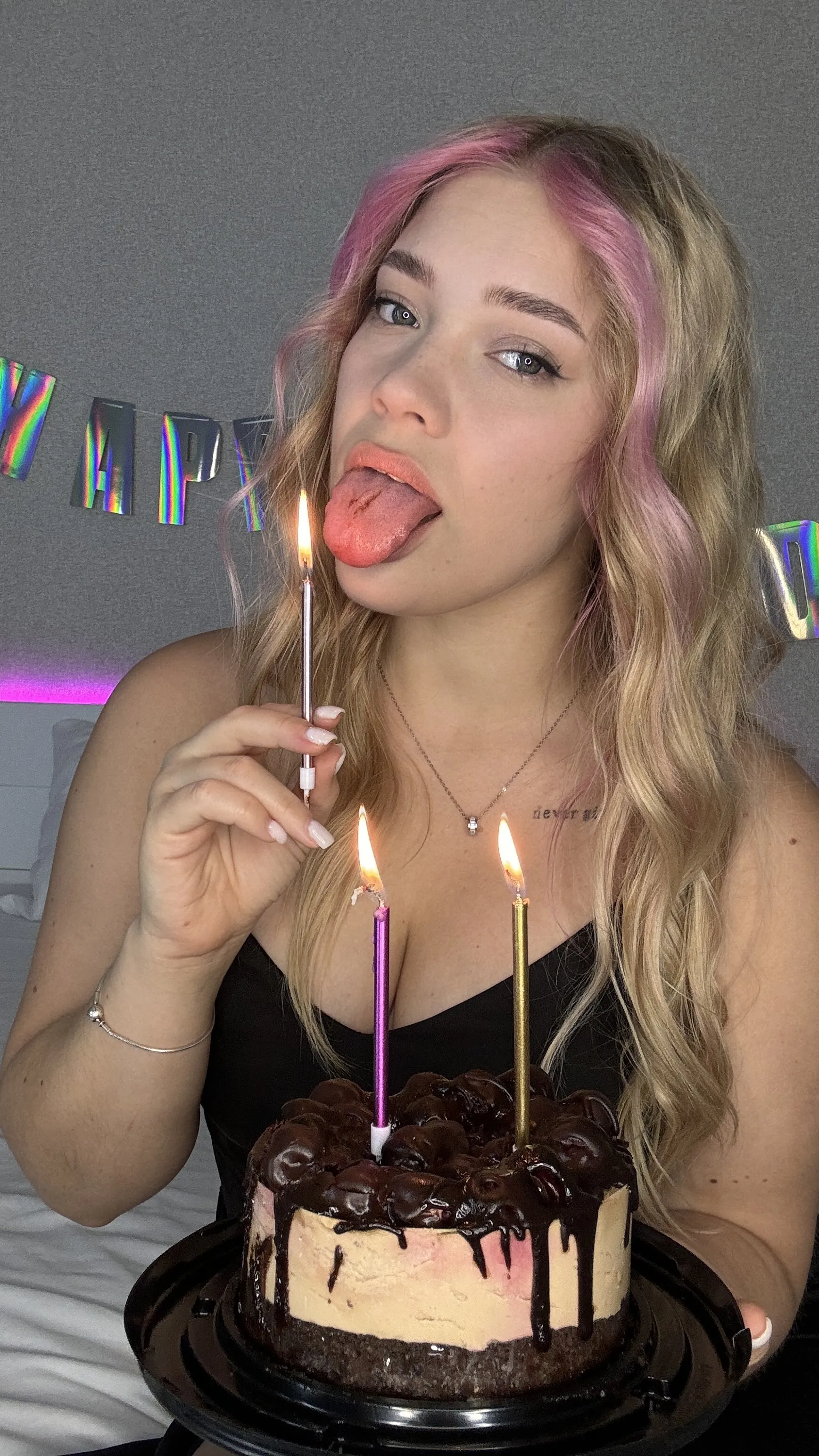 Live sex webcam photo for DianaLuna #7831880