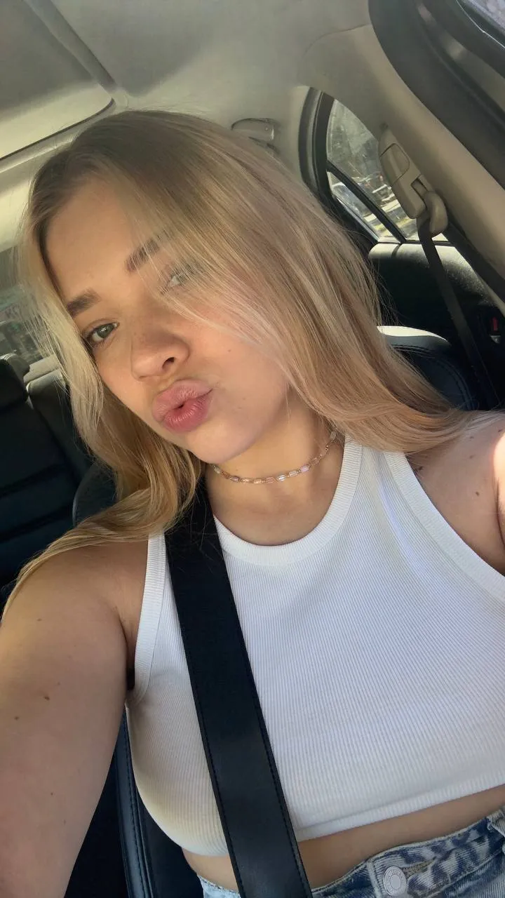 Live sex webcam photo for DianaLuna #7831902