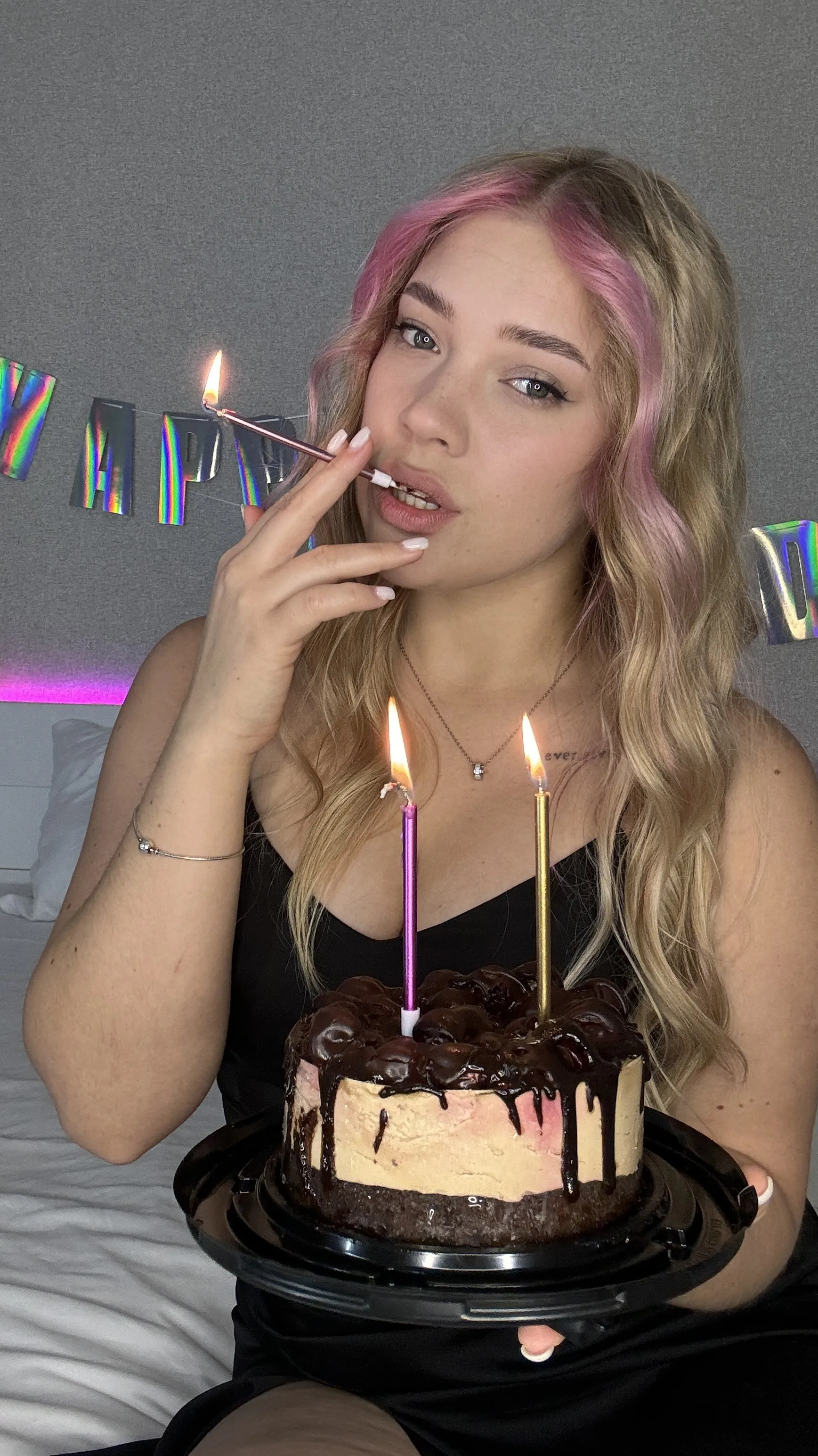 Live sex webcam photo for DianaLuna #7831882