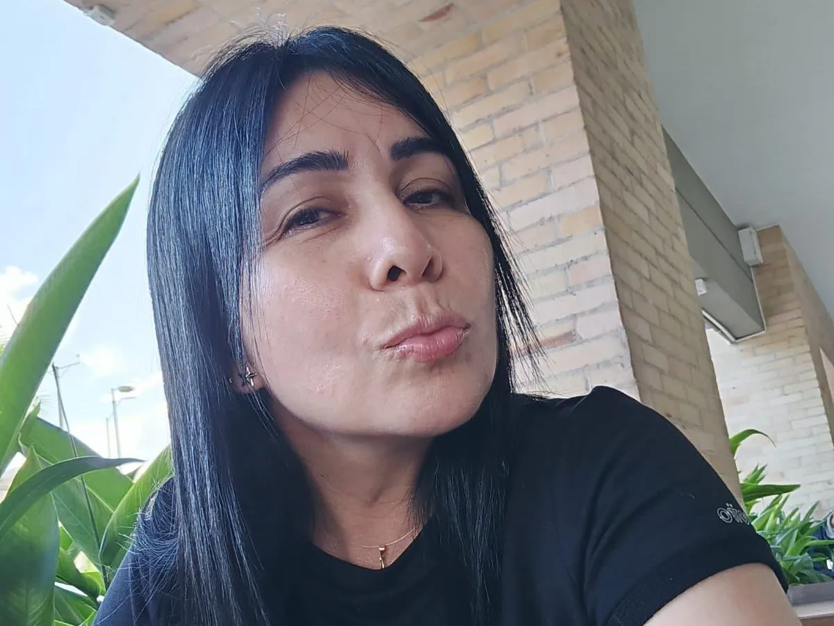 Live sex webcam photo for yanellasensual #5390033