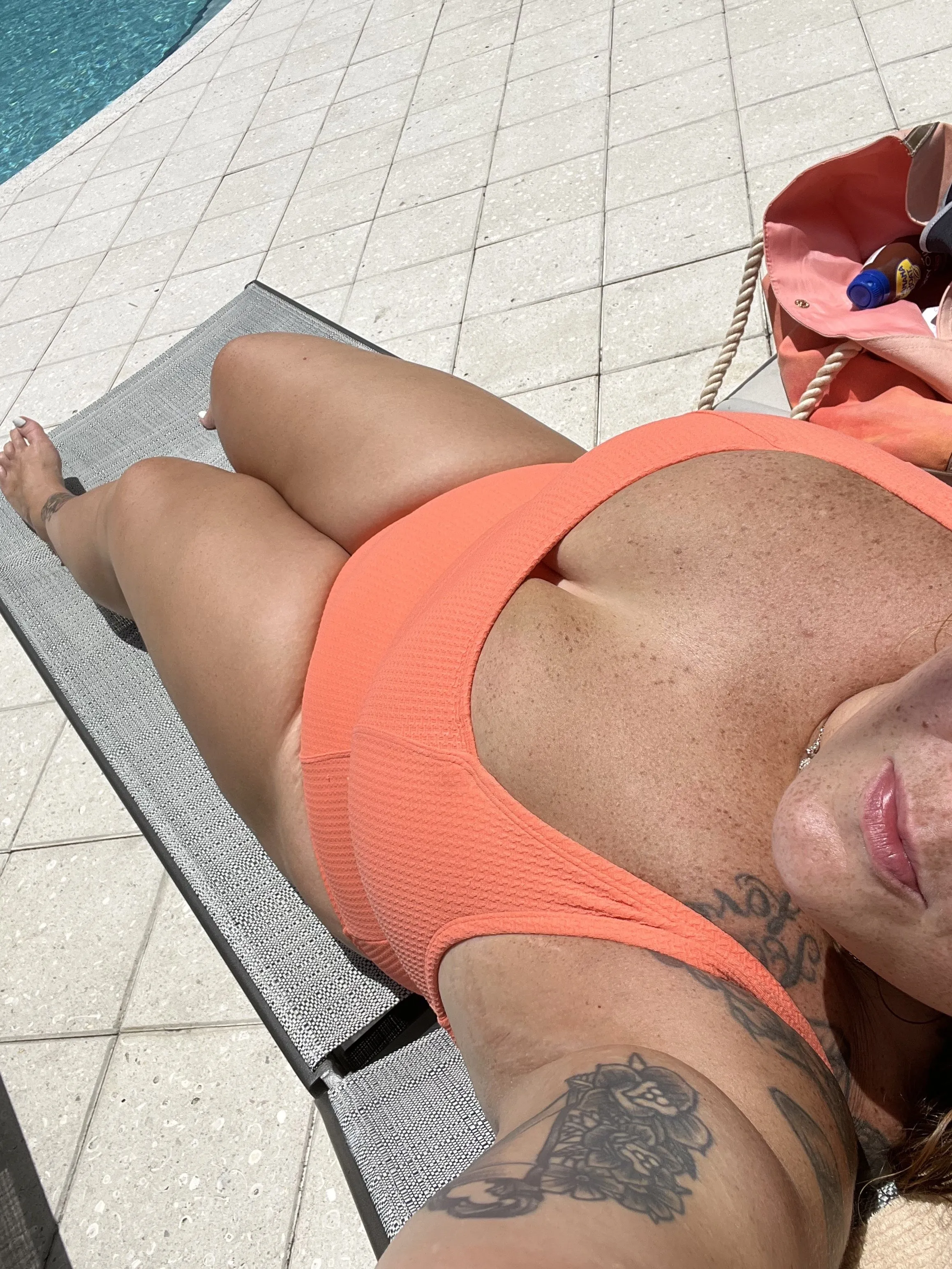 Live sex webcam photo for BustyRedwGlasses #7201469