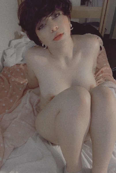 Live sex webcam photo for LilyAngel19 #5395690