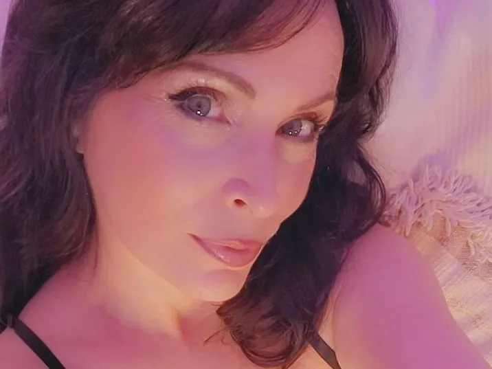 Live sex webcam photo for angelsensuelle69 #5461541