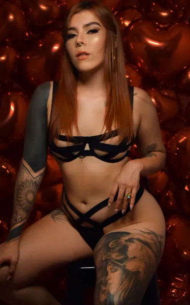 Live sex webcam photo for MailyCroft #5398685