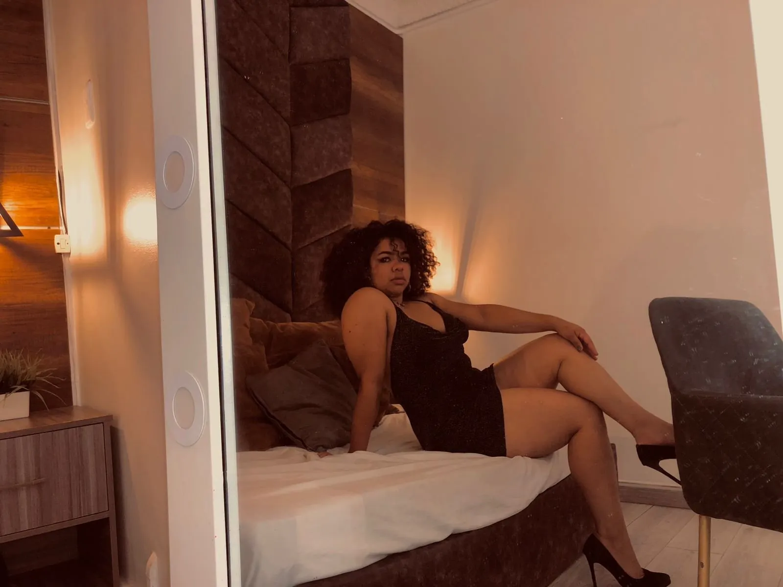 Live sex webcam photo for MemphisWilliams #7117167