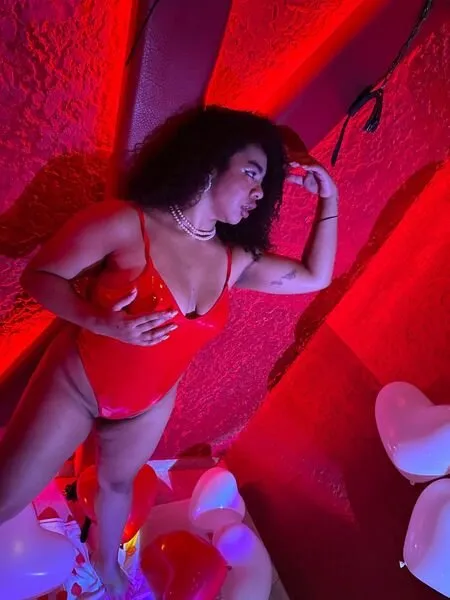 Live sex webcam photo for MemphisWilliams #7117399