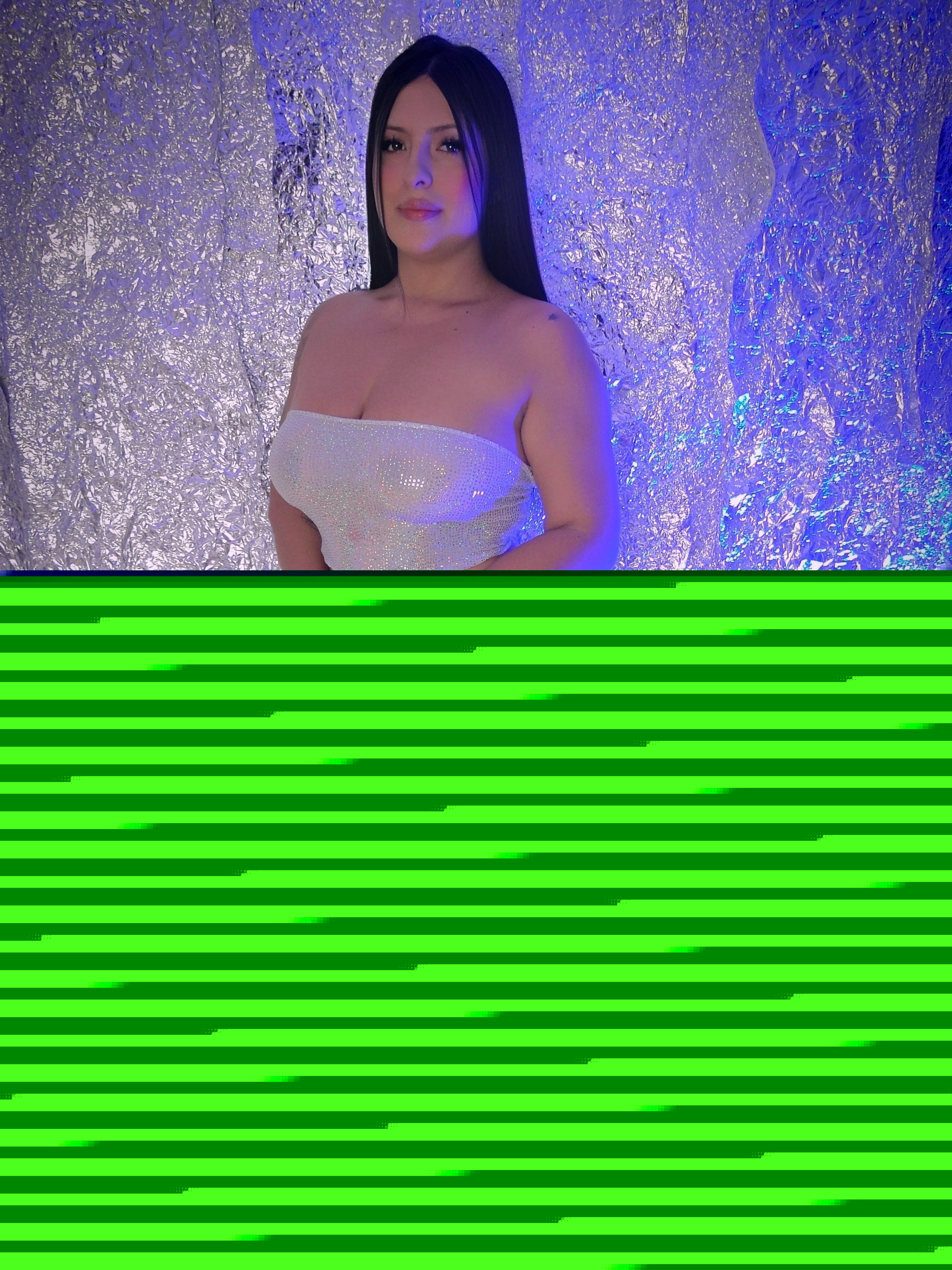 Live sex webcam photo for Kiimrouse #7124675