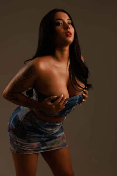 Live sex webcam photo for MiaFerarra #6088399