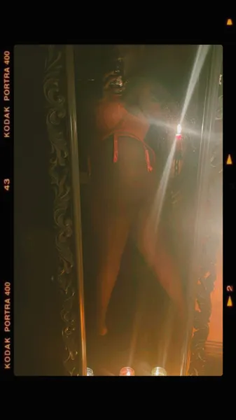 Live sex webcam photo for JasminePriceX #5592207