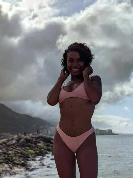 Live sex webcam photo for Aliyah144 #5396695