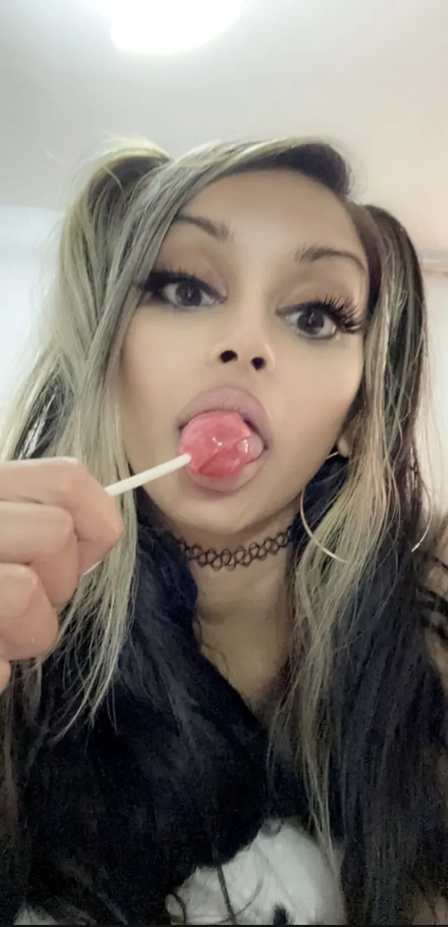 Live sex webcam photo for domalicious #8024571