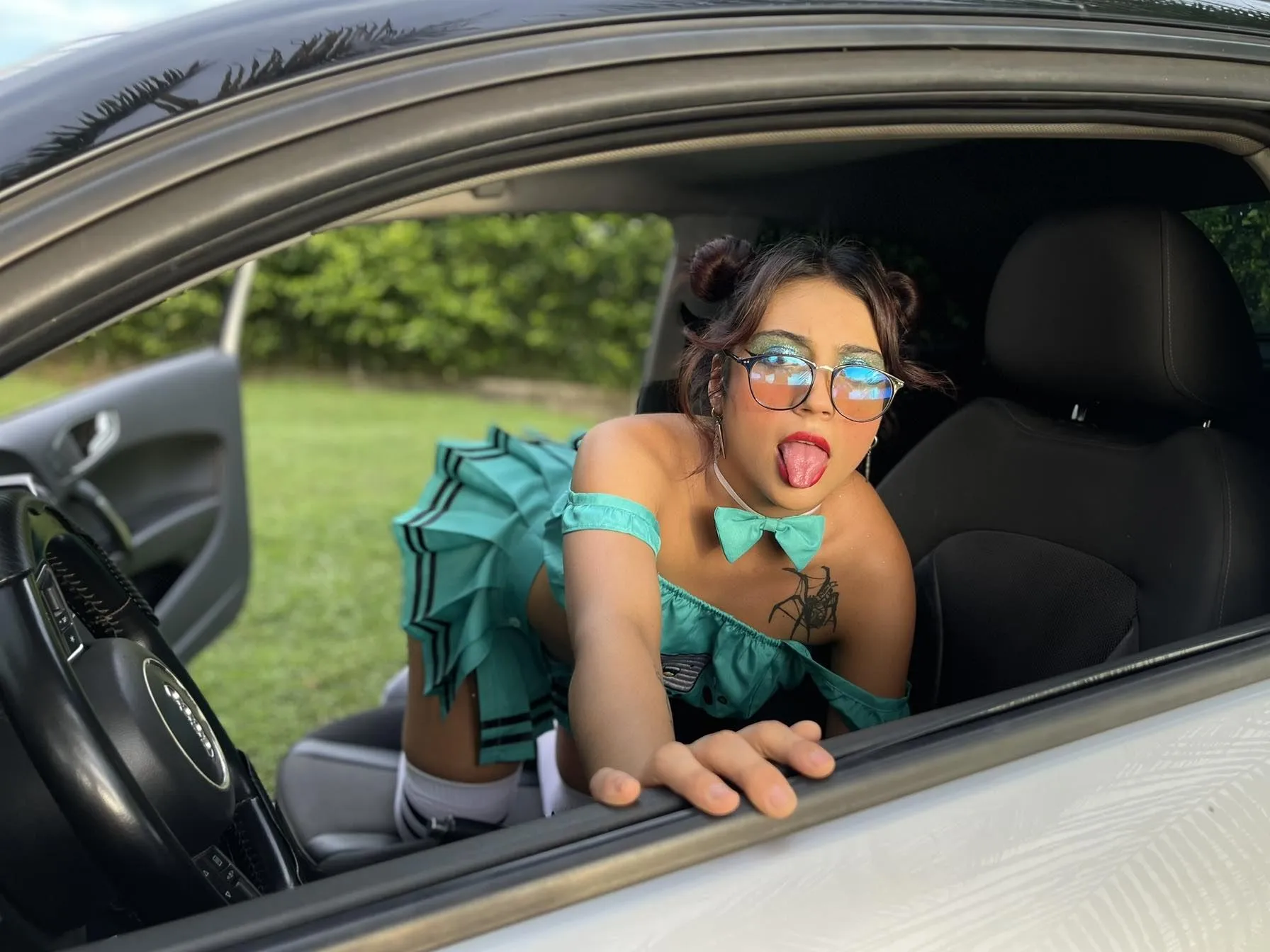 Live sex webcam photo for Ellencry #5770293